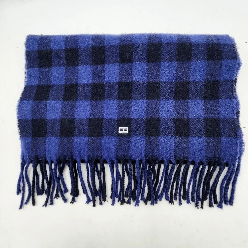 Tommy Hilfiger Unisex Shire Buffalo Check Wool Blend Navy And Black Long Scarf